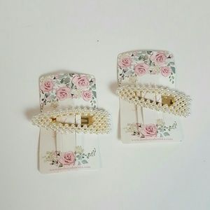 Two pairs hair clip metal pearls